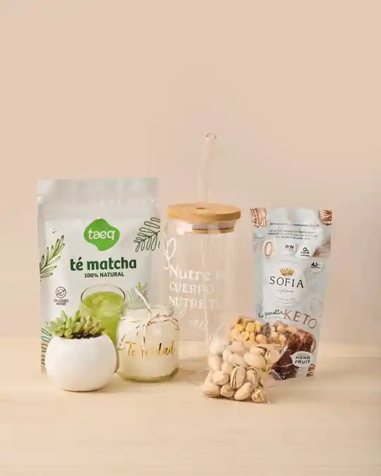 Ancheta Detalle Fitness: Matcha, Pistachos, Suculenta, Granola Sofia Jaramillo