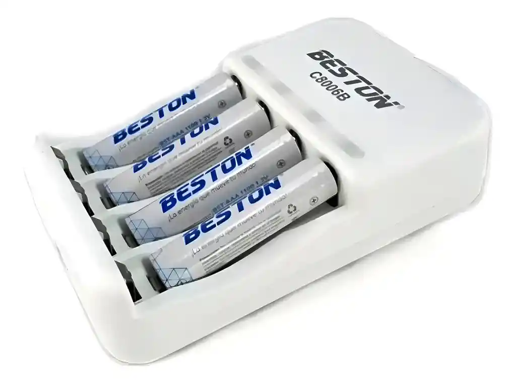 Cargador Beston + 2 Pilas Aaa/ 2 Pilas Aa Recargables 1.2v 1100/1500mah