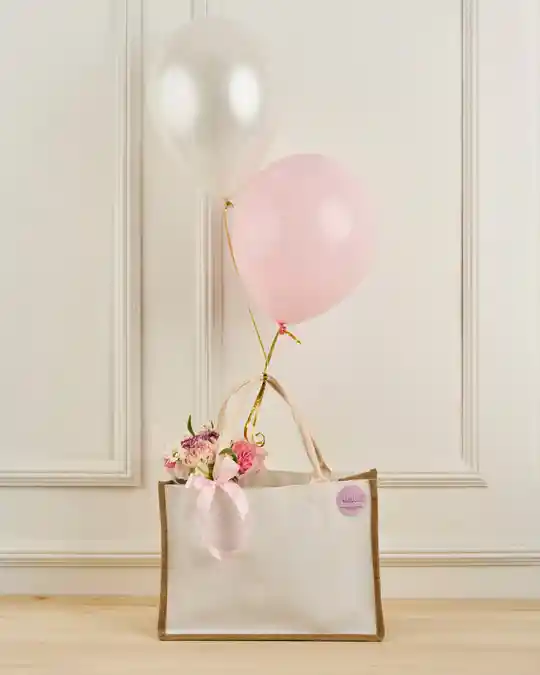 Desayuno Sorpresa Para Mujer Con 2 Globos Bolso, Sandwich, Mug, Waffles,