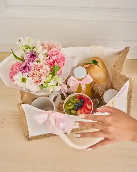 Desayuno Sorpresa Cumpleaños Para Mujer. Bolso