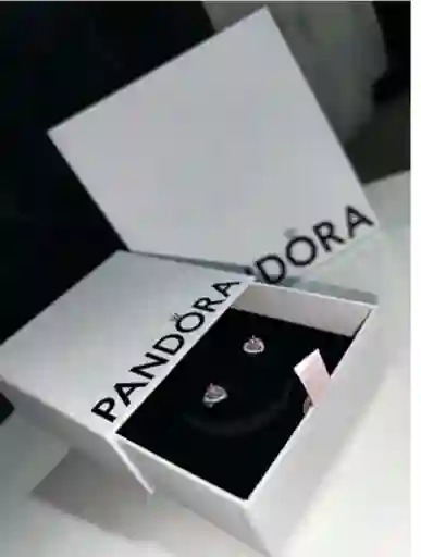 Aretes De Botón Corazón Rosa