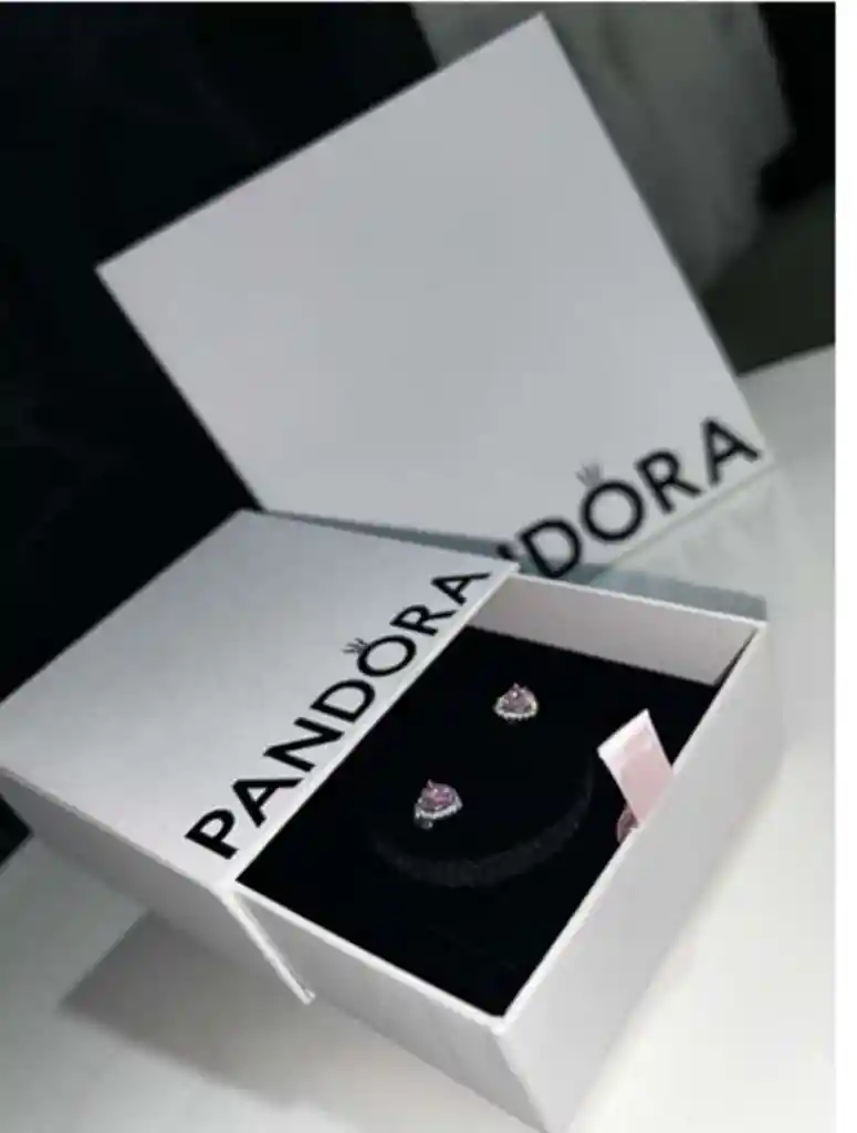Aretes De Botón Corazón Rosa