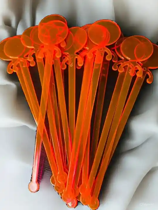 Paquete De Mezcladores Plasticos Para Cocteles Color Naranja Neon Por 20 Unidades