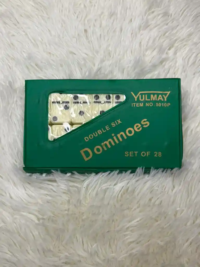 Juego De Dominoes / Set De 28 Piezas / Juego De Familia Y Amigos