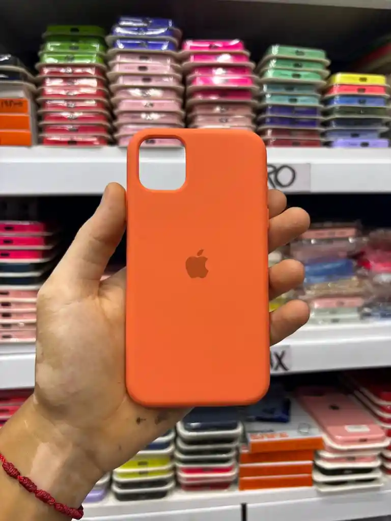 Iphone 11 | Color Naranja Claro | Silicone Case | Rigido | Carcasa Protectora | Antihumedad