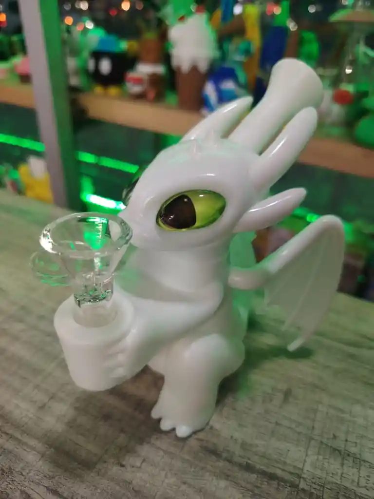 Pipa De Agua Y Bong De Silicón Edición Furia Lunar - Dragona Celestial Luminosa