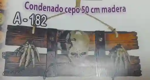 Condenado En Madera