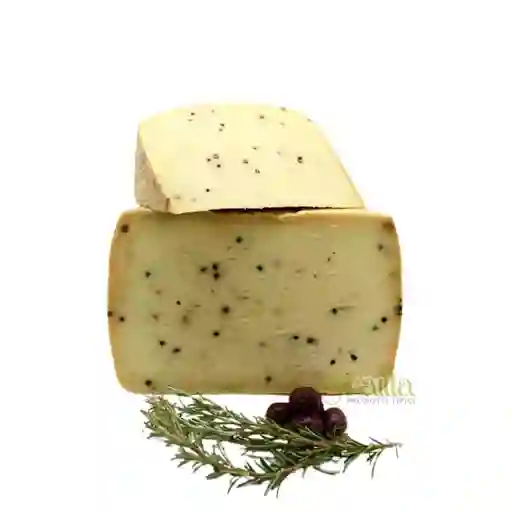 Queso Pecorino Con Pimienta Negra