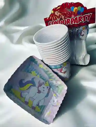 Set De Platos, Vasos Y Cucharas Con Diseño De Unicornios Para Fiestas Y Piñatas