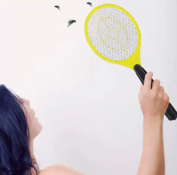 Raqueta Eléctrica Mata Moscas Y Mosquitos