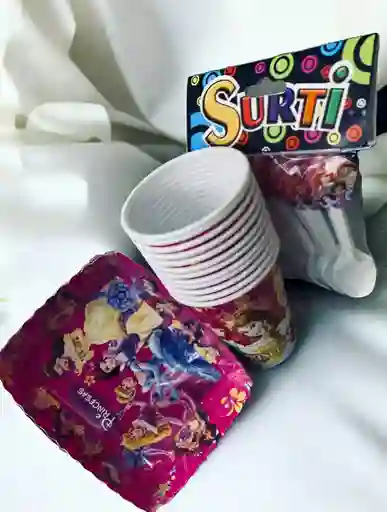 Set De Platos, Vasos Y Cucharas Con Diseño De Princesas Para Fiestas Y Piñatas