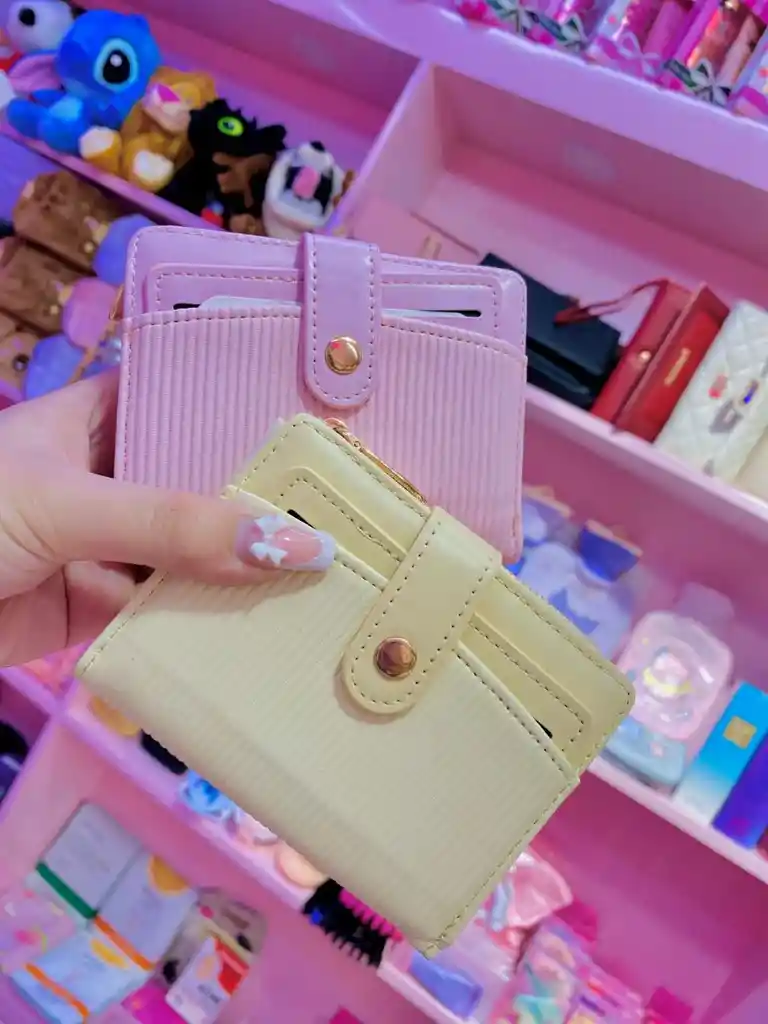Mini Billetera Cute & Práctica 👛🌸 (colores Surtidos)