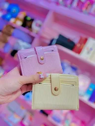 Mini Billetera Cute & Práctica 👛🌸 (colores Surtidos)