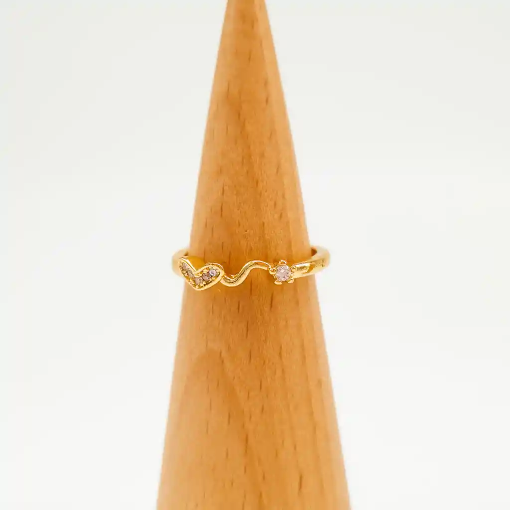 Anillo Corazon Y Estrella Dorado En Rodio