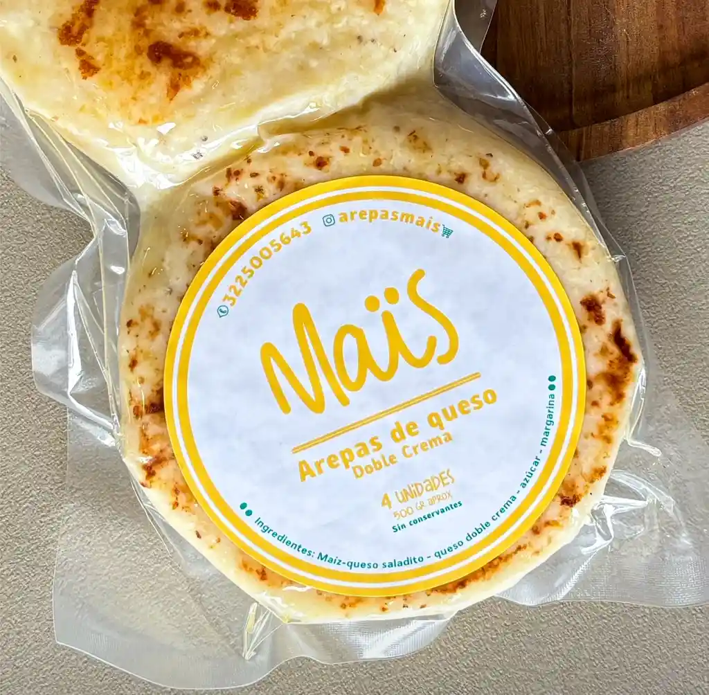 Arepas De Queso Rellenas De Doble Crema