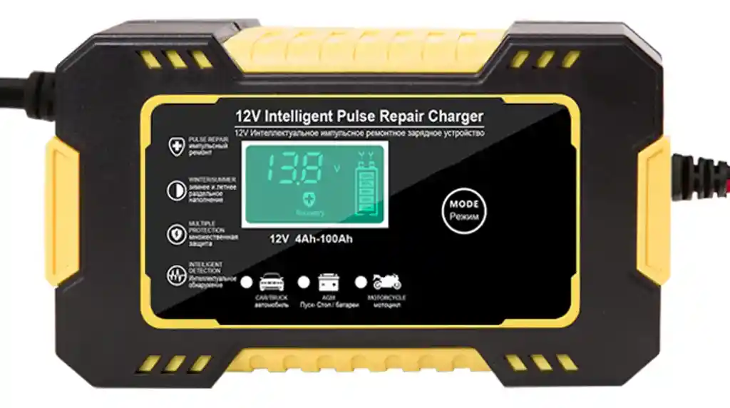 Cargador De Baterías 12v 6a Para Carro Y Moto Enchufe Colores