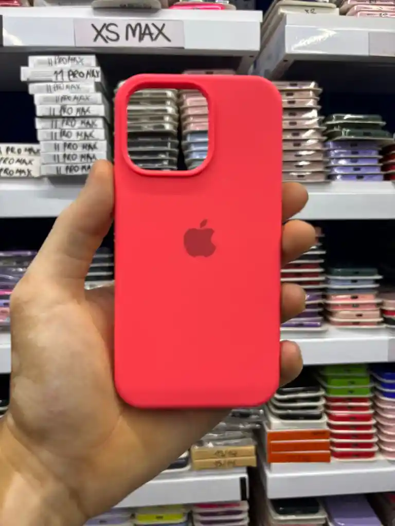 Iphone 11 | Color Radical Red | Silicone Case | Rigido | Carcasa Protectora | Antihumedad