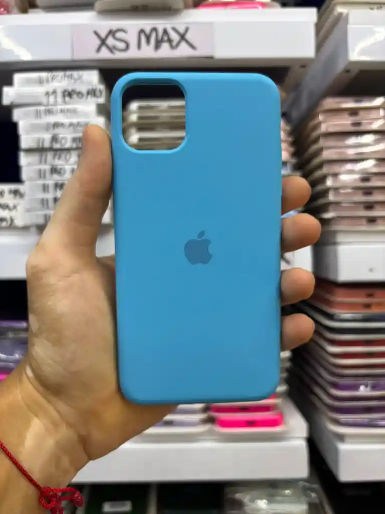 Iphone 11 Pro Max | Color Azul Cielo | Silicone Case | Rigido | Carcasa Protectora | Antihumedad