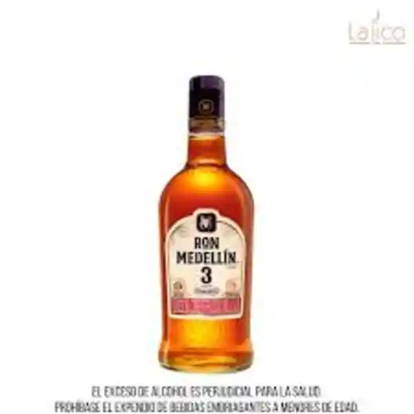 Ron Medellín 3 Años