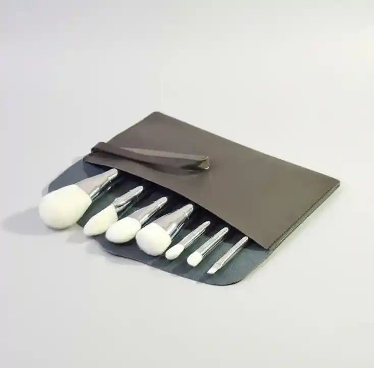 Kit Brochas Para Maquillaje Plateado X7unid