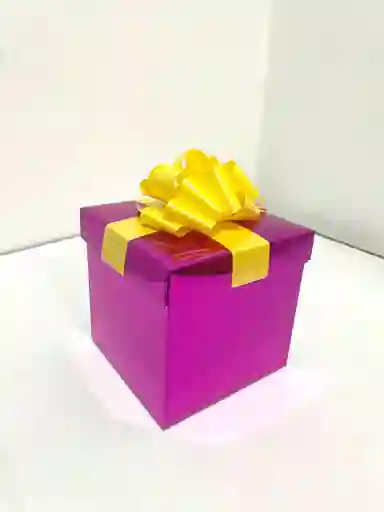 Caja Cubo 12x12 Cm Color Fucsia Brillante Incluye Lazo