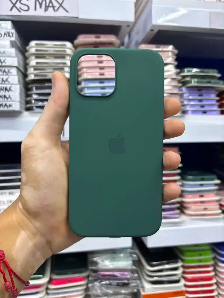 Iphone 14 Plus / 15 Plus | Color Verde Albahaca | Silicone Case | Rigido | Carcasa Protectora | Antihumedad