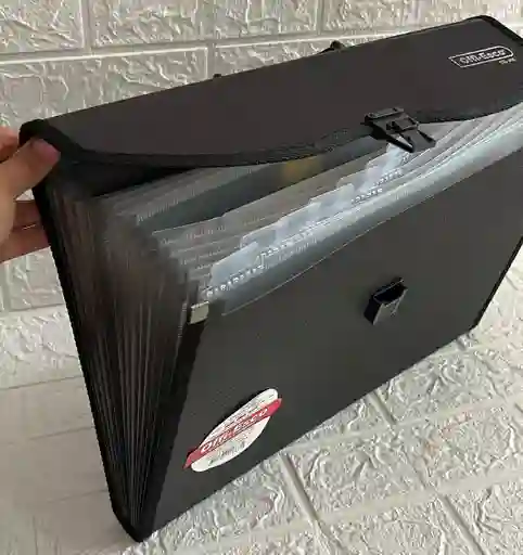 Carpeta Archivador 13 Bolsillos Oficio Negra