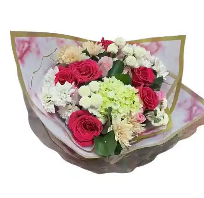 Ramo Elegante Con Rosas Y Hortensias