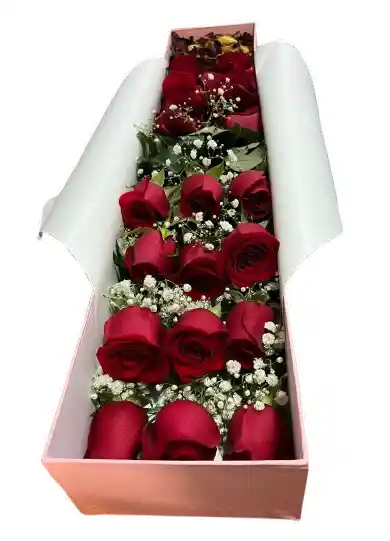 Caja Romántica Con Rosas Y Pétalos