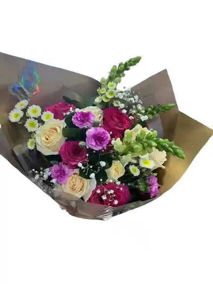 Ramo Mixto Con Rosas Y Flores Blancas