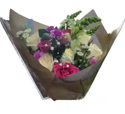 Ramo Mixto Con Rosas Y Flores Blancas