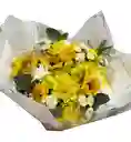 Ramo De Flores Amarillas Y Blancas