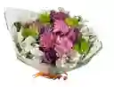 Ramo Pastel Con Rosas Y Alstroemerias