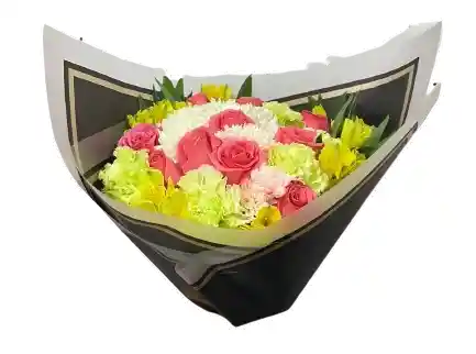 Ramo Elegante Con Rosas Y Claveles