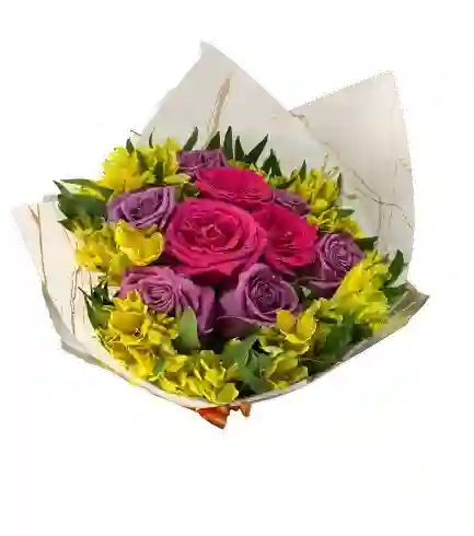 Ramo De Rosas Fucsia Y Lilas