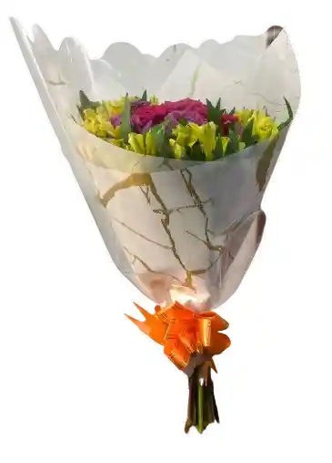 Ramo De Rosas Fucsia Y Lilas