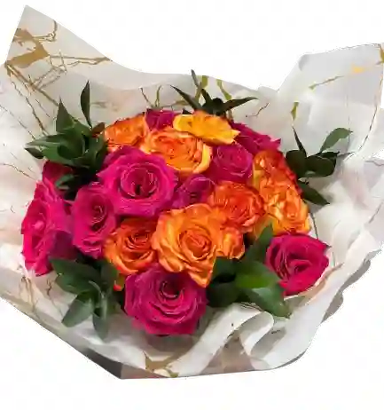 Ramo De Rosas Fucsia Y Naranjas