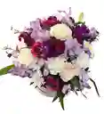 Caja Premium De Rosas Y Lirios Lilas