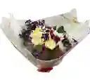 Ramo Elegante En Tonos Blanco Y Morado