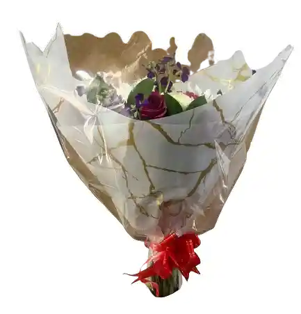 Ramo Elegante En Tonos Blanco Y Morado