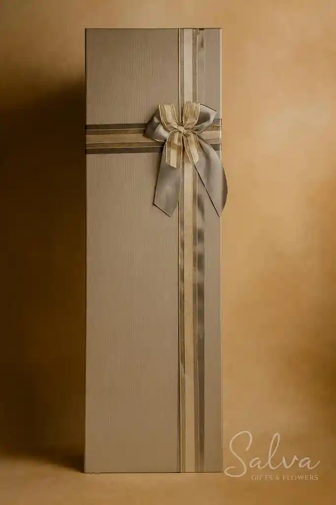 Rosas En Caja De Lujo, 12 Rosas Blancas – Homenaje De Paz Y Respeto