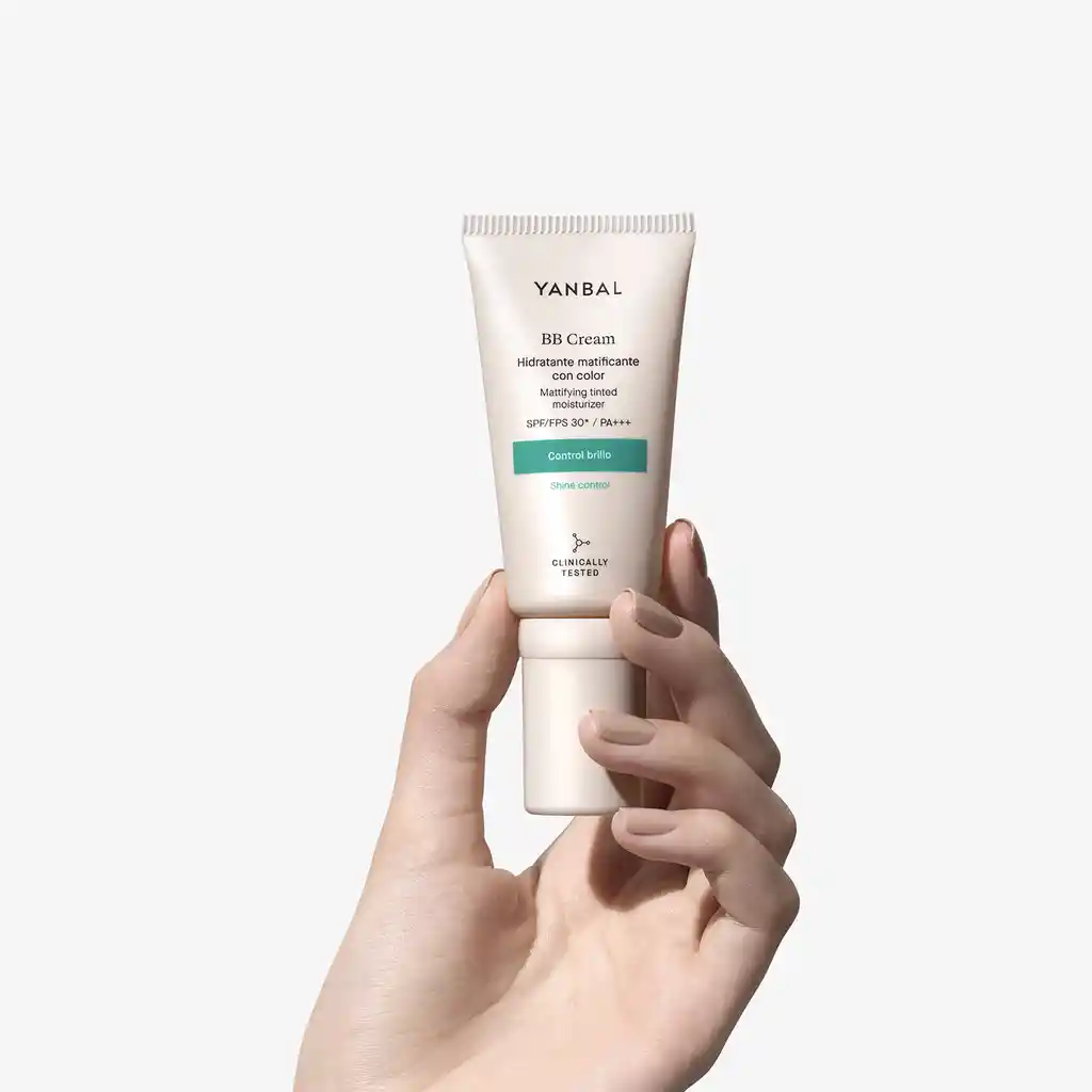 Bb Cream Hidratante Matificante Con Color Mediano