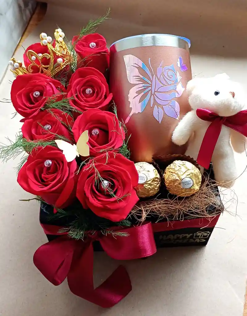 Ancheta Con Vaso Termico Y Rosas..