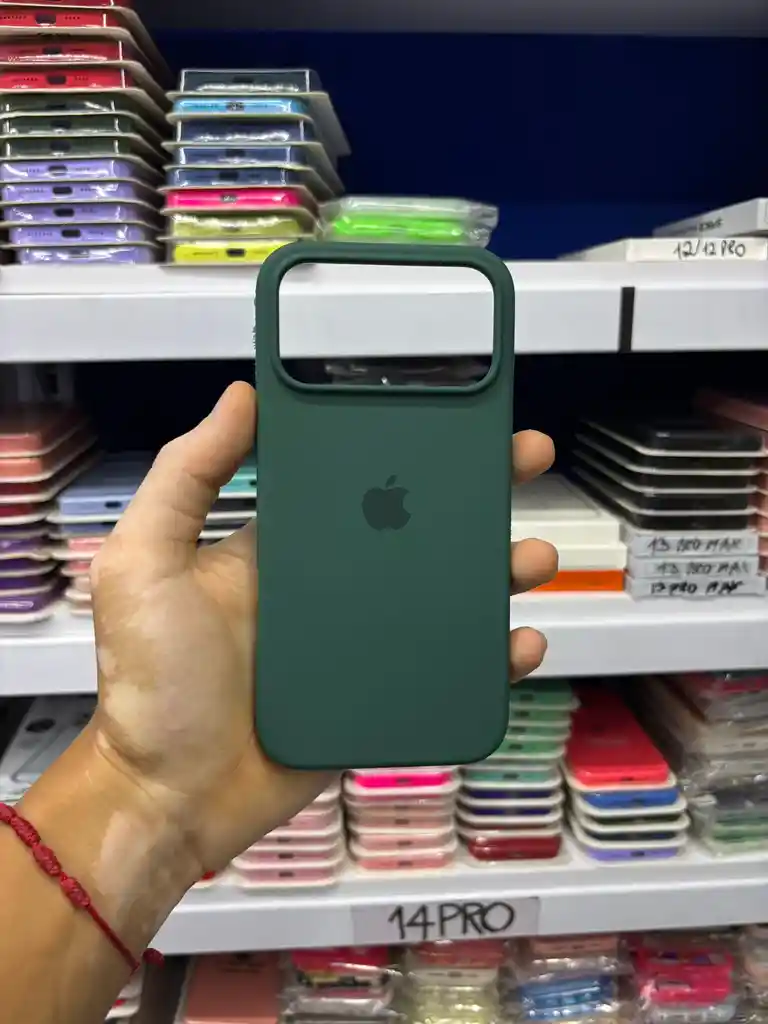 Iphone 17 Pro | Color Verde Albahaca | Silicone Case | Rigido | Carcasa Protectora | Antihumedad