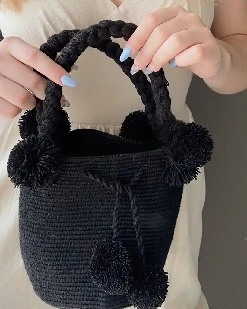 Mochilas Wayúu De Manito Negra