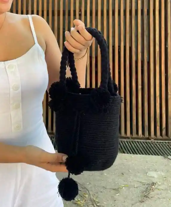 Mochilas Wayúu De Manito Negra
