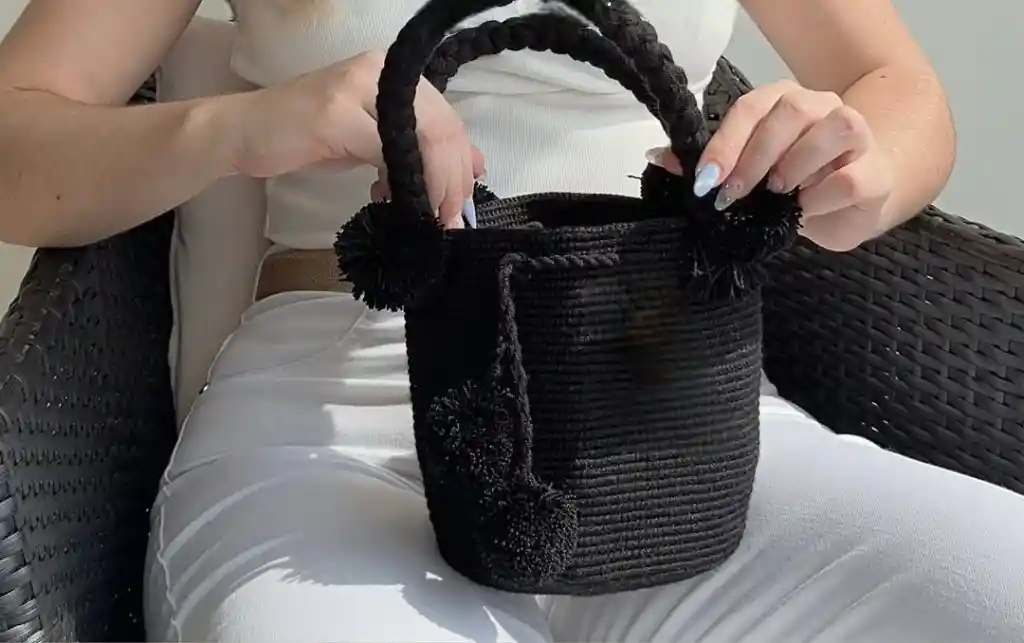 Mochilas Wayúu De Manito Negra