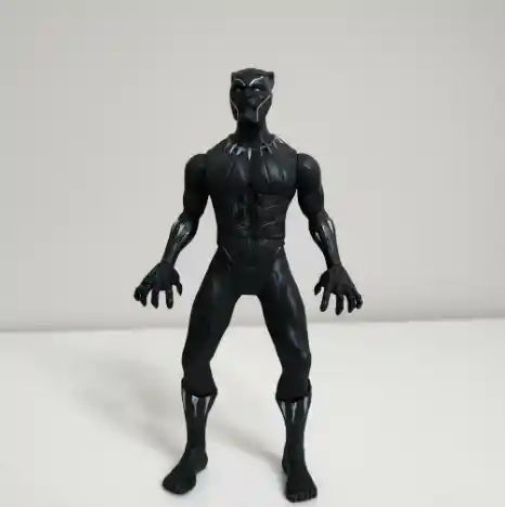 Muñeco Personaje Pantera Negra Clásico 30cm / Sonido.