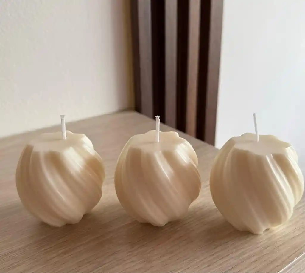 Vela Decorativa En Espiral X 3— Elegancia Y Armonía En Cada Detalle