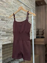 Enterizo Deportivo Mono Essential Café Talla M